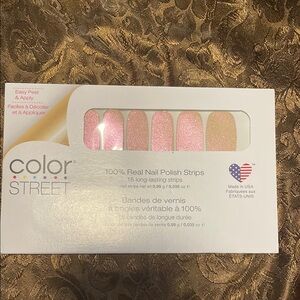 🥳 Color Street “Pop The Bubbly” Sparkling Nail Strips